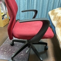 赤い椅子　無料