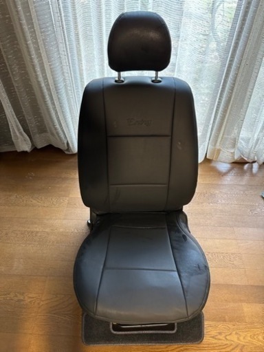 美品』ハイエース 現行7型ダークプライム2 運転席シート 【公式通販】