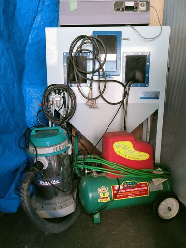 サンドブラスト　　露光機　　エアーコンプレサー　　集塵機　その他