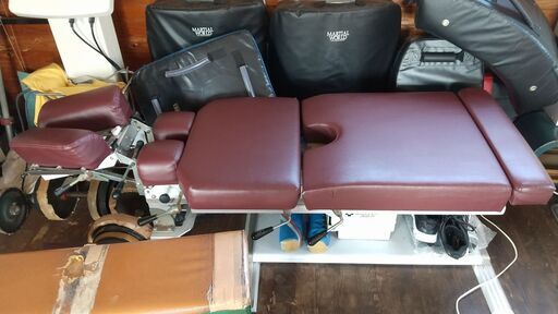 WILLIAMS model170 カイロプラックティック　マッサージ調整台