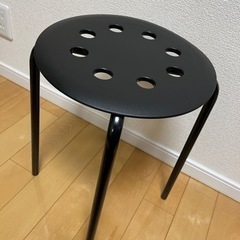 【4/2(日)中！！】【IKEA】スツール　マリウス　ブラック