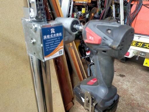 手動リフト アッパー 天井ボード エアコン 一人作業 昇降機