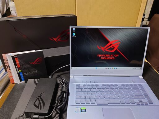 15インチゲーミングノートPC ASUS R.O.G. ZEPHYRUS