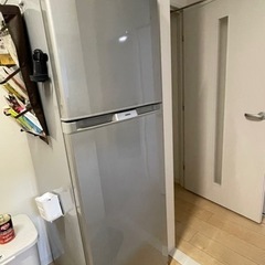 冷蔵庫　230L 2ドア