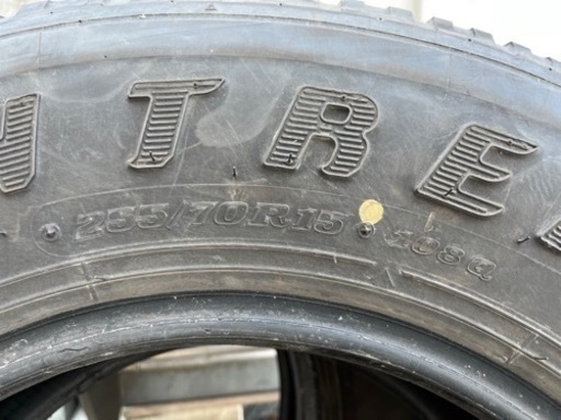 ダンロップ　グラントレック　255/70r15 ジムニー