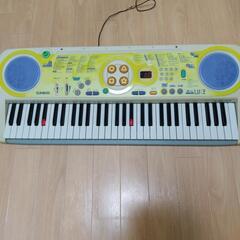 取引中【処分】電子キーボード／CASIO光ナビLUCEルーチェ／...