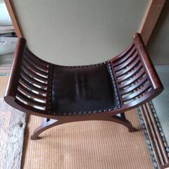 骨董的な椅子 