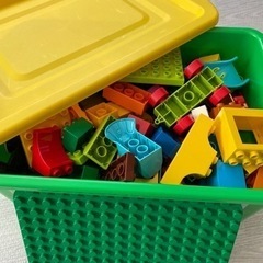 LEGO duplo レゴブロック 箱いっぱい