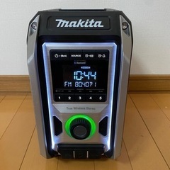 お取引中　マキタ　MR113  充電式ラジオ　スピーカー