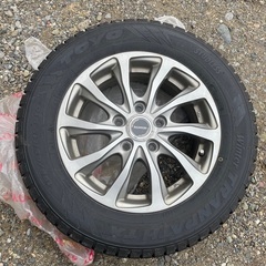 未使用スタッドレスタイヤ×4本ホイール付