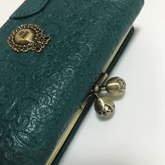 653_【新品】ANNA SUI ヴィンテージローズ 口金二つ折り財布