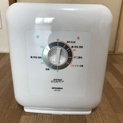 670_【中古】三菱 ふとん乾燥機 AD-U50-W