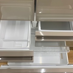 6ドア冷蔵庫　475L HITACHI R-XG48K