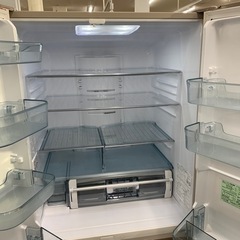 6ドア冷蔵庫　475L HITACHI R-XG48K