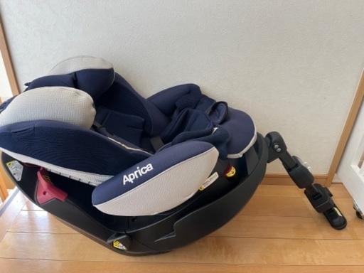 Aprica チャイルドシート