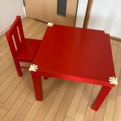 子供用テーブルとイス（IKEA）
