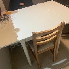 IKEA ダイニングテーブルセット　伸縮式