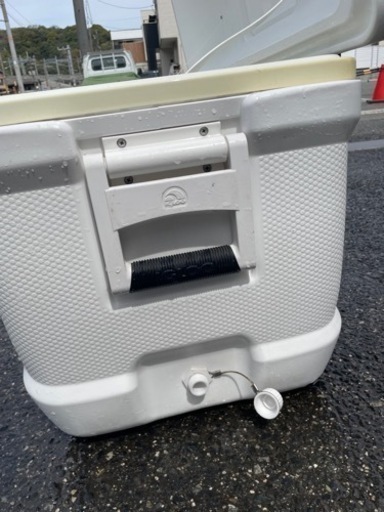 値下げ！　igloo 大容量　クーラーボックス