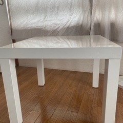サイドテーブル　ホワイト　IKEA