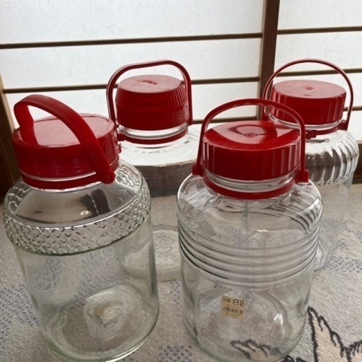 果実酒瓶８ℓ ４個