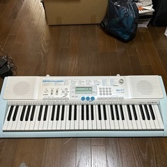 CASIOキーボード　LK-37 