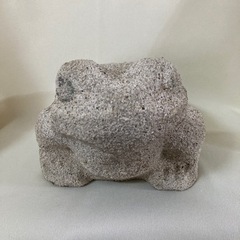 かえる　蛙　カエル　置物　石