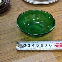 0402-127 【無料】 ガラス小鉢　グリーン