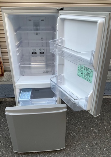【RKGRE-134】特価！三菱/146L 2ドア冷凍冷蔵庫/MR-P15A-S/中古品/2017年製/当社より近隣無料配達！
