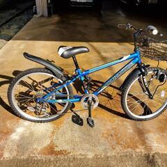 子供用(男子向き)自転車　22インチ　６段変速　青色　ヘルメット付