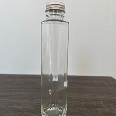 ガラス瓶　ボトル