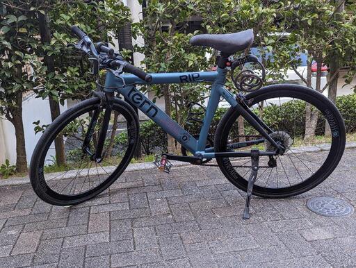 ロードバイク　ターン　自転車