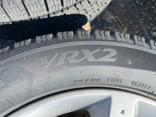 VRX2 スタッドレス　17インチ　z33ホイール