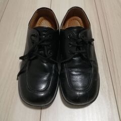 子供用革靴　黒　21.5cm[商談中]