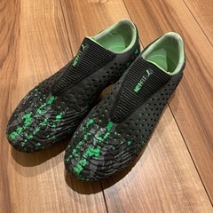 PUMAサッカースパイク