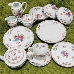 [値下げしました］ブランド食器-Noritakeティーセット17点