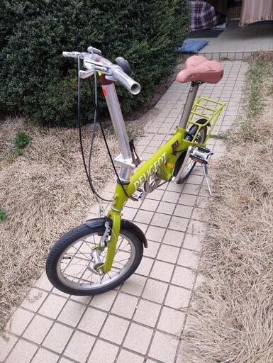 Peugeotのライムグリーン色16インチ