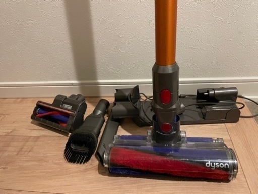 dyson sv10 コードレスクリーナー