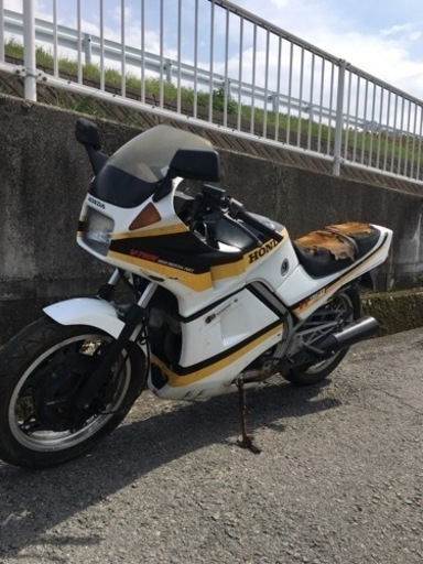 ホンダ　VT250FE    黒／黄　書類付レストアベース車