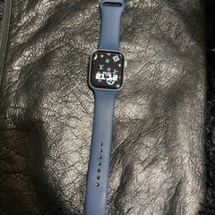 Apple Watch SE(GPSモデル)- 44mmシルバー...
