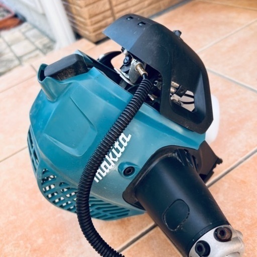 makita 草刈機 & RYOBI 電動草刈機 makita 草刈機 & RYOBI 電動草刈機