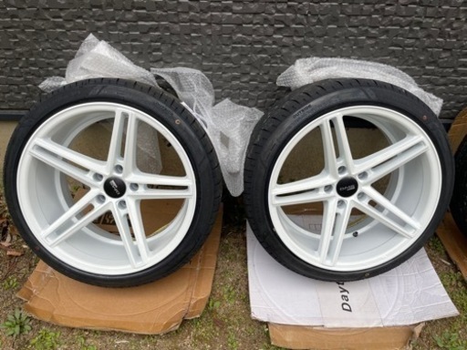 BMSの18インチ 9j＋15 タイヤ225/40新品付き