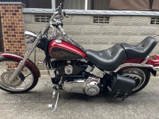 2007年式ソフテイルFXSTC FP3CWマフラーS&Sエアクリサドルバッグ 2007年式ソフテイルFXSTC FP3CWマフラーS&Sエアクリサドルバッグ