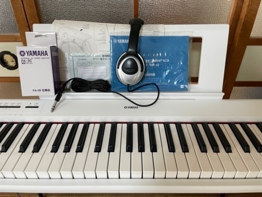 2020年製　美品　YAMAHA　piaggero　NP-12WH　61鍵　電子ピアノ