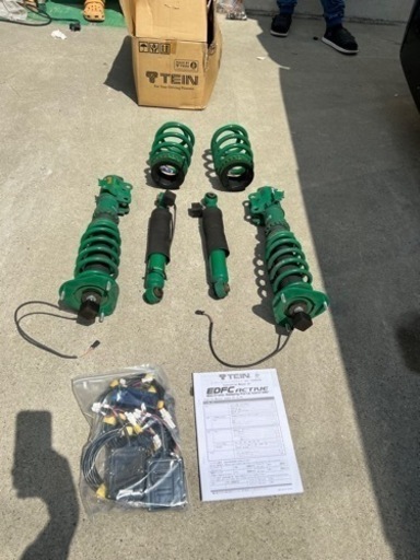 ヴェルファイア・アルファード TEIN車高調 アルファード ヴェル