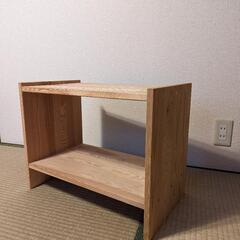 【無料】IKEA★ベッドサイドテーブル