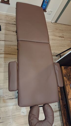 エステ・マッサージベッド　[中古]　折り畳み式