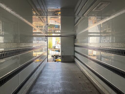 福岡発 10t冷蔵冷凍コンテナ 横扉無し その他多数コンテナ有 お