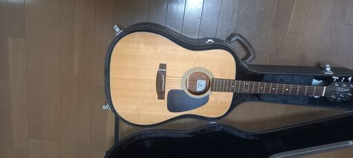 Takamine アコースティックギター　ＴＳ-500　ハードケース付き