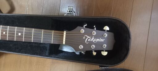 Takamine アコースティックギター　ＴＳ-500　ハードケース付き