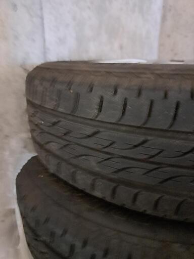 夏用タイヤ　ホイールつき　使用半年間のみ